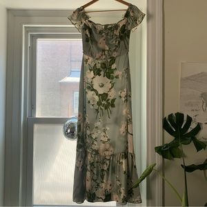 EUC Reformation Sianni 100% charmeuse silk dress in Tarragon